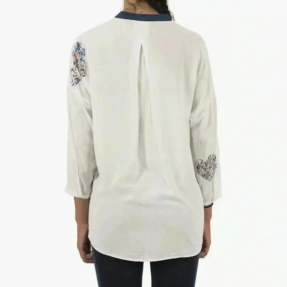 Desigual women’s white embroidered blouse 3/4 sleeve 3 button neck size L - Picture 2 of 12